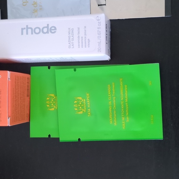 Skincare sample bundle (25 pcs) - Picture 9 of 9